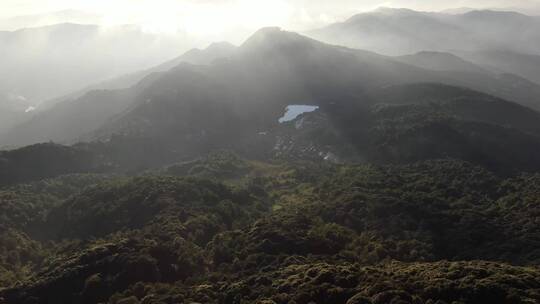 大山里的村庄