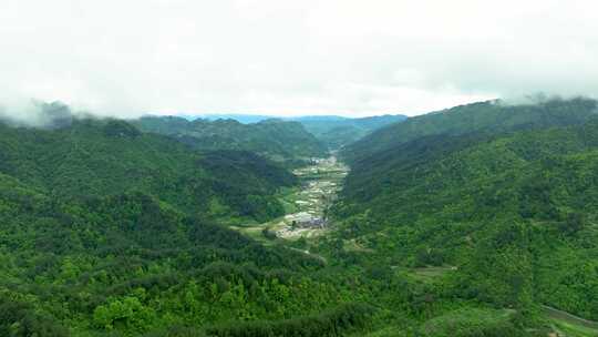 瀑布水库大好山河 青山绿水  森林瀑布