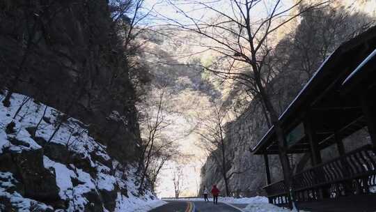 冰碉冰瀑冰锥冰雪大世界旅游