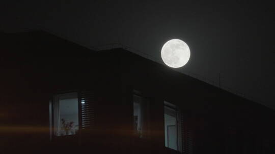 月亮升起 月亮空镜头
