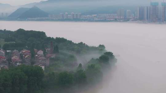 杭州富阳区富春江晨雾风光航拍