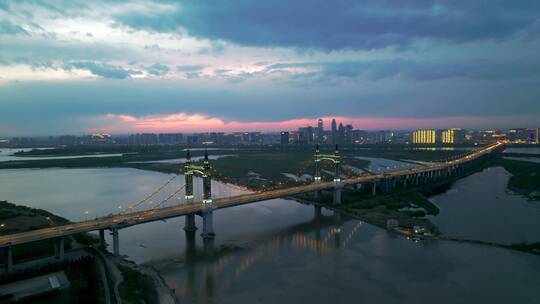 4K哈尔滨阳明滩大桥夜景航拍视频素材模板下载