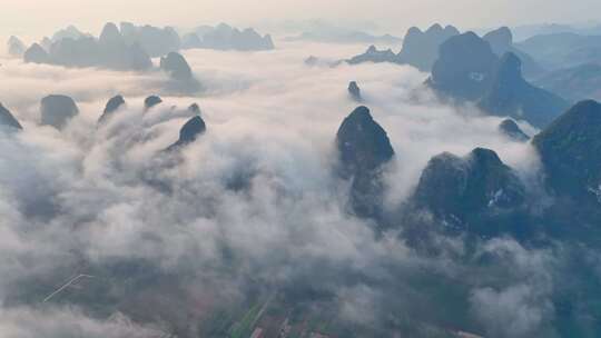 桂林漓江风光 烟雨漓江