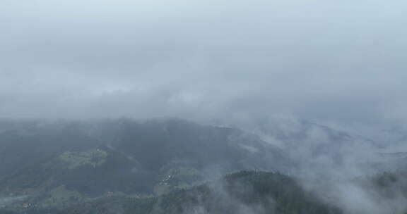 山区的多雨天气