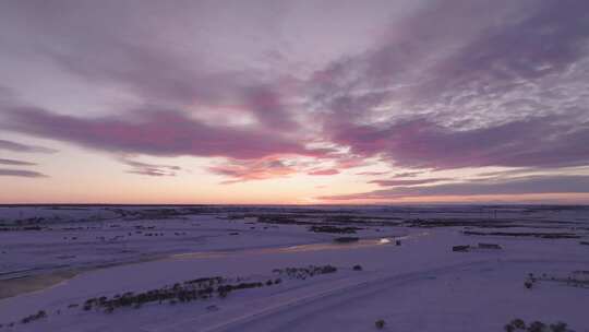 雪原夕阳风光全景