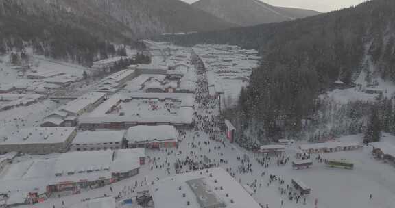 雪后木屋建筑景观