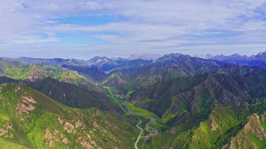 中国大西北甘肃省高山草原自然风景航拍