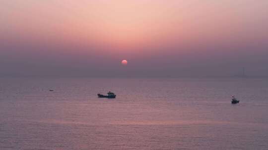 海上日出