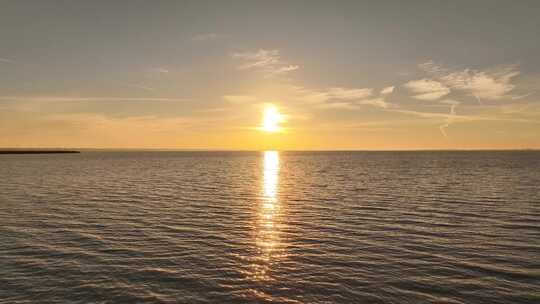 浅海黎明景观