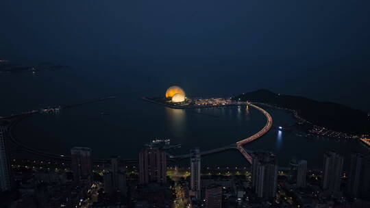 粤港澳大湾区地标珠海夜景日月贝情侣路