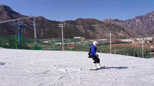 滑雪场冬季练习滑雪