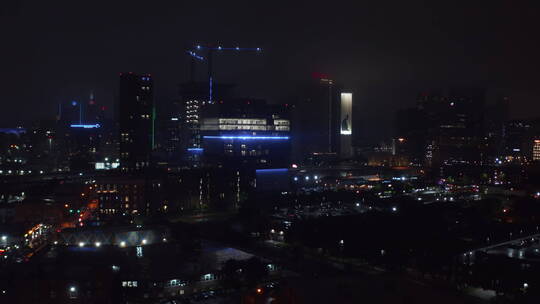 夜晚的城市航拍