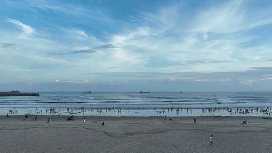 海岸线航拍大海沙滩海边风景海水浪花海浪潮