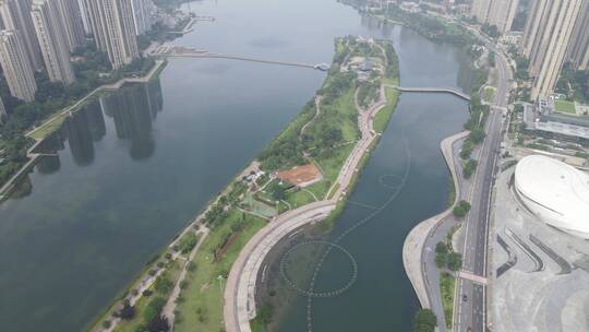 航拍湖南长沙岳麓区梅溪湖公园节庆岛