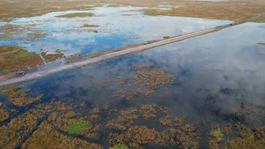 水上公路天空之镜