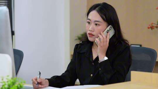 职场女性工作日常