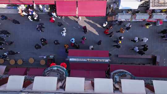 冬季新年烟台朝阳街人流