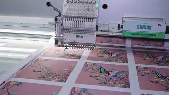 非遗民俗文化生产流水线机器刺绣作业场景