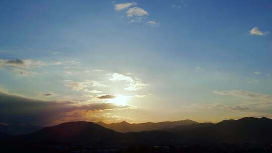 远山日出延时山峰日出风景乡村日出农村风光