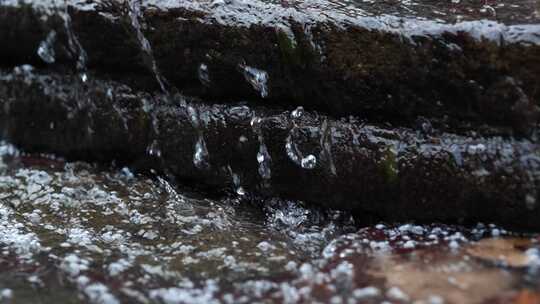 水流 小溪 流水 水滴 山区  岩石