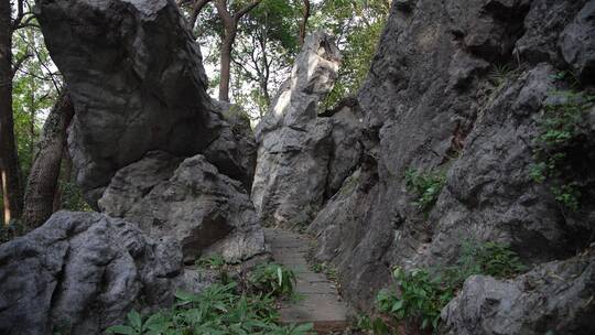 杭州凤凰山景区月岩景点