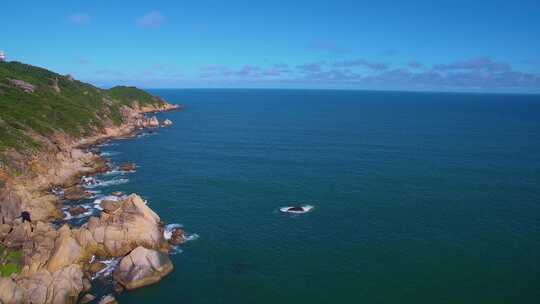 航拍三亚后海皇后湾冲浪及海棠湾海岛海浪