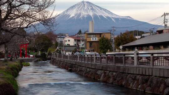 山和交通路