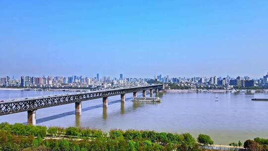 武汉长江大桥长江轮渡武汉桥城市全景