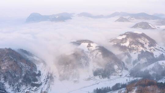 4k航拍恩施雪山雾凇峡谷风光