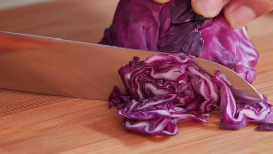 切紫甘蓝 做菜 切菜