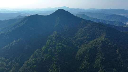 长焦航拍崇山骏岭