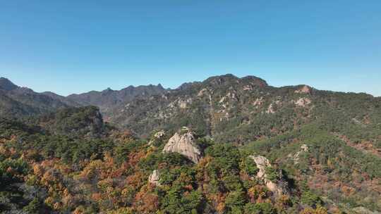 航拍千山山巅石峰景色