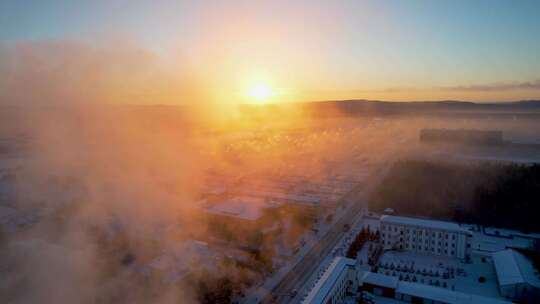 漠河北极村日出翠烟袅袅雪乡