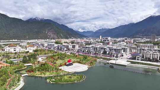 西藏林芝市民族团结广场城市建筑风光航拍