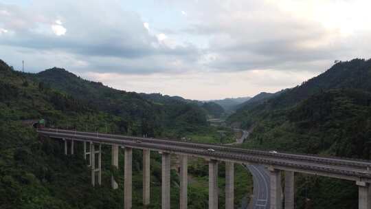 航拍唯美高架桥山川大气公路