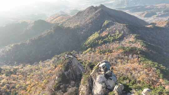 航拍千山山巅石峰景色