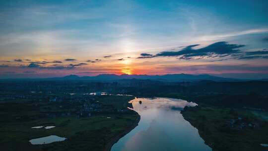 大山日落晚霞夕阳航拍延时