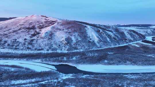 内蒙古扎敦河湿地雪景