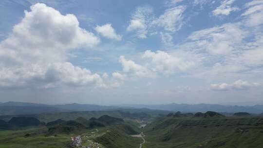 贵州山川阿西里西草原白云蓝天