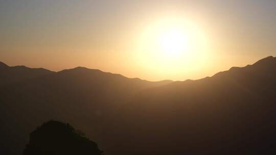 日出 夕阳 早晨 阳光 日照 太阳