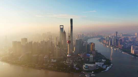 上海航拍东方明珠大气上海