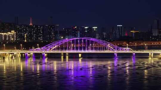 4K城市夜晚夜景北方城市桥梁亮化