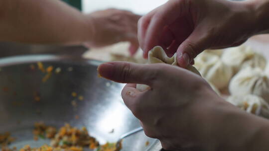 家庭居家包水饺包饺子