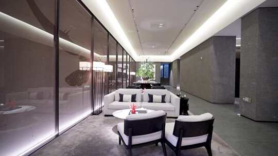 现代简约风格的室内休息区