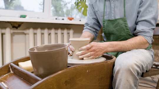 陶瓷瓷器工匠制作