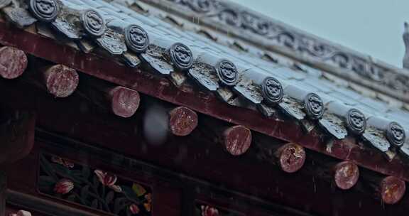 中国风古建筑 屋檐下雨