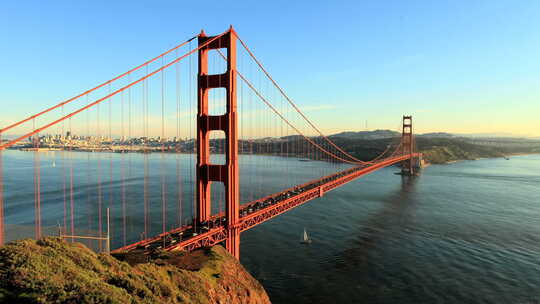 金门大桥日落之间的旧金山-剪辑1