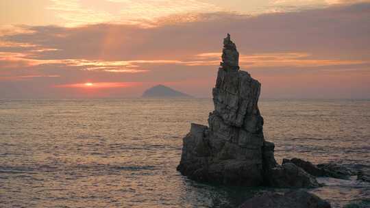 礁石 海浪 大海