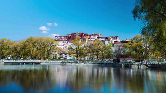 西藏布达拉宫蓝天白云延时