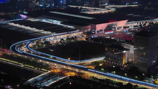 夜景亮化郑州东站车辆快速路横摇